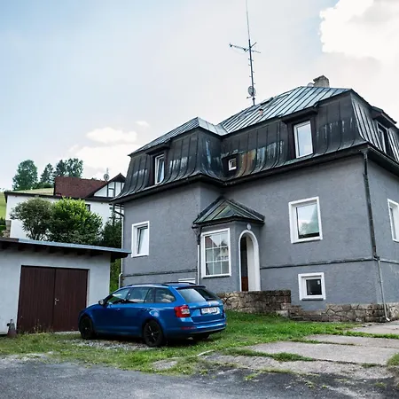 Acstudio S Vlastní Garáží Apartmán